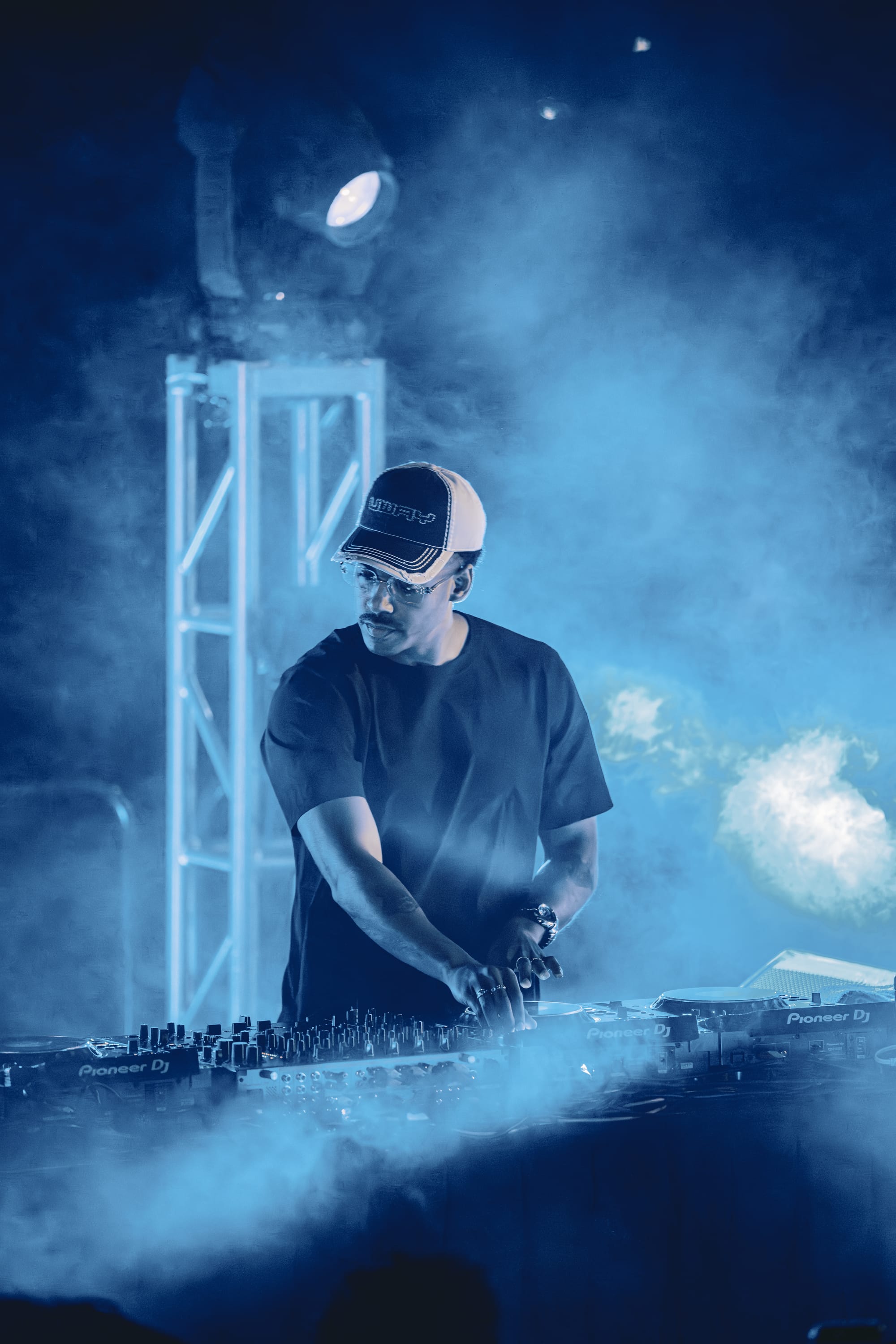 Zack Fox Moonlit Music